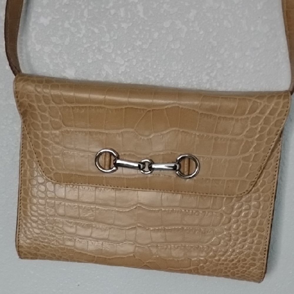 busso italia  Elegant Tan Croc-Embossed Crossbody Bag